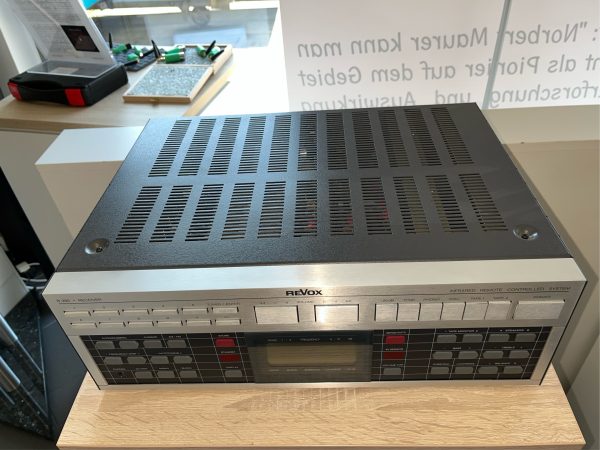 REVOX B 285 Receiver – Bild 2