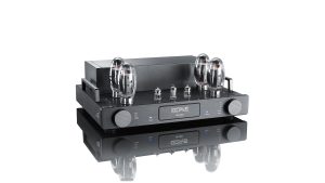 re320-black-diag2