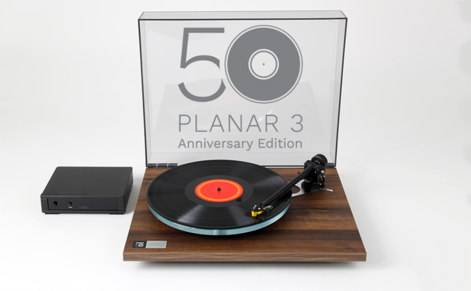 Jubiläumsmodell des Rega-Plattenspielers, Schriftzug "50 PLANAR 3 Anniversary Edition"